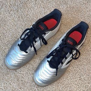 (9.5) Adidas Predator Men shoes indoor soccer 19.4 Sala